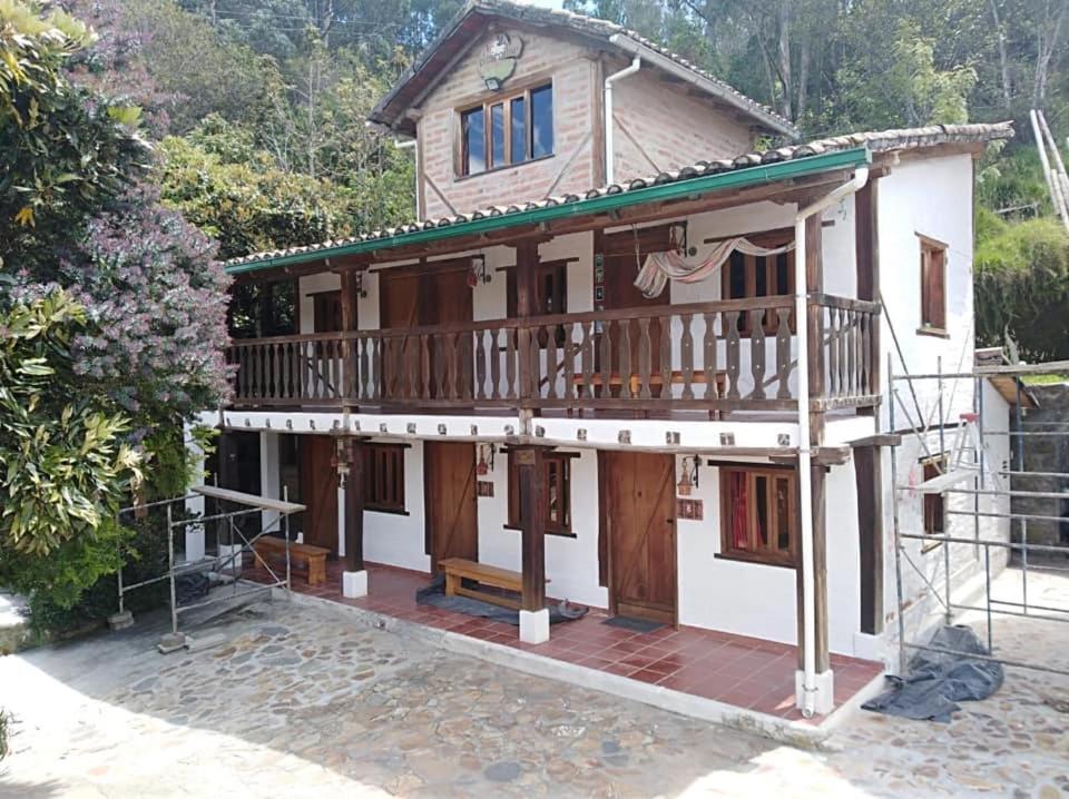 Hostal Mama Hilda Chugchilán Eksteriør bilde